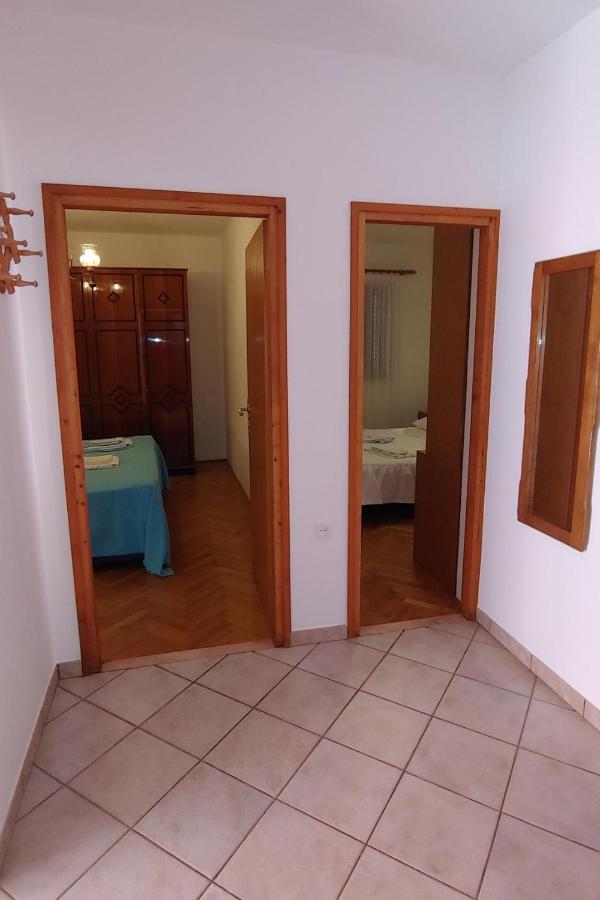Apartments With A Parking Space Rabac, Labin - 19058 Exterior foto